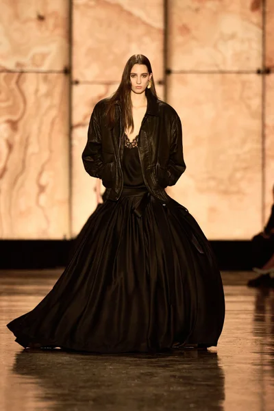 Look 38